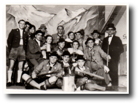 Theatergruppe um 1950